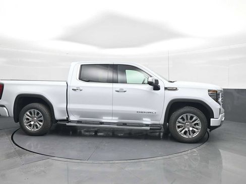 New 2026 GMC Sierra 1500 Denali w/ Technology Package AWD/4WD image 9