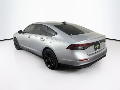 Used 2025 Honda Accord SE image 5