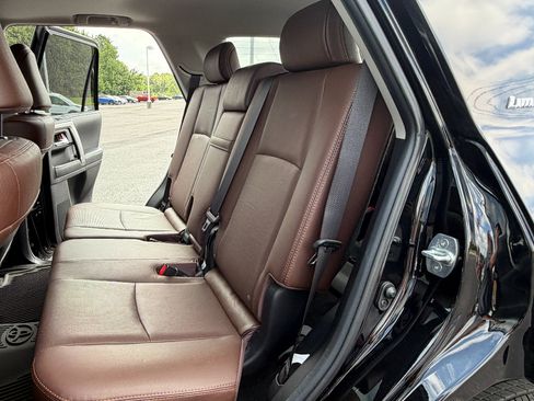 Used 2023 Toyota 4Runner Limited AWD/4WD image 19