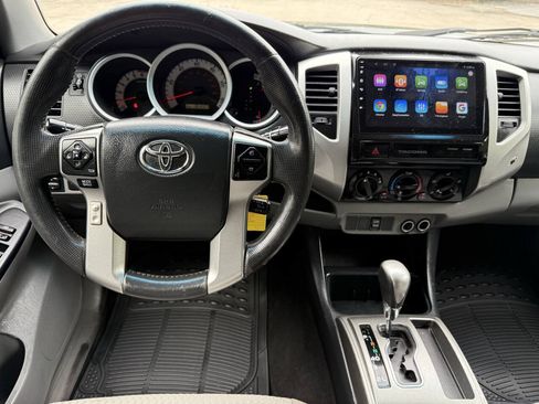 Used 2015 Toyota Tacoma PreRunner w/ SR5 Package RWD image 11