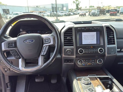 Used 2020 Ford Expedition Max Platinum AWD/4WD image 2