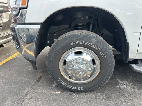 Used 2024 RAM 3500 Big Horn image 22
