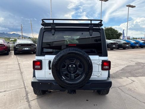Used 2024 Jeep Wrangler Sport AWD/4WD image 6