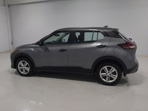 Used 2024 Nissan Kicks S FWD image 3