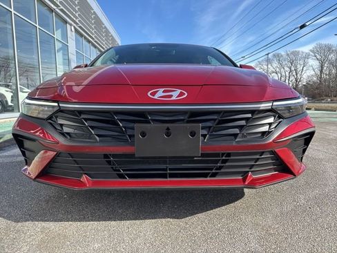Certified 2024 Hyundai Elantra SEL image 2