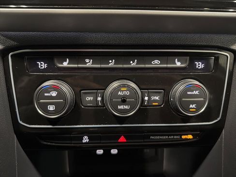 Used 2022 Volkswagen Atlas Cross Sport SEL R-Line image 30