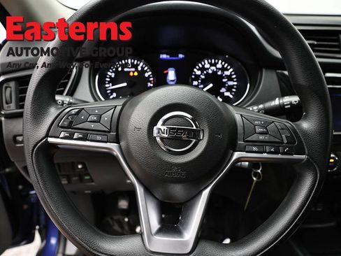 Used 2019 Nissan Rogue S AWD/4WD image 10
