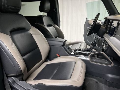 Used 2024 Ford Bronco Big Bend w/ Sasquatch Package AWD/4WD image 27