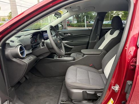 Certified 2024 Chevrolet Trax LS FWD image 10