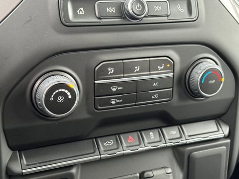 Certified 2023 Chevrolet Silverado 2500 W/T w/ WT Convenience Package image 19