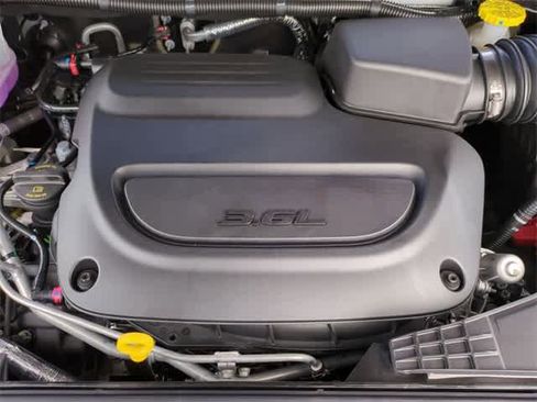 New 2026 Chrysler Pacifica Select image 15