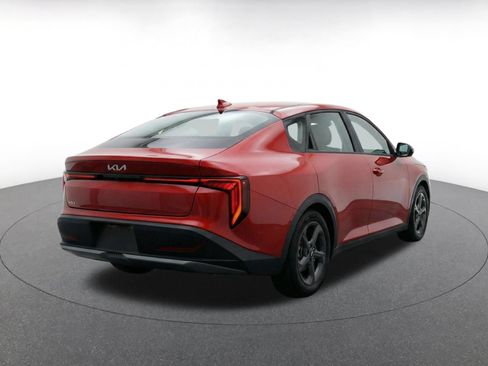 Used 2025 Kia K4 FWD image 9