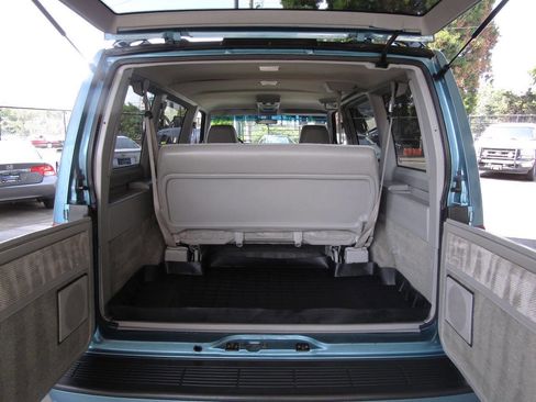 Used 1995 GMC Safari Passenger image 9