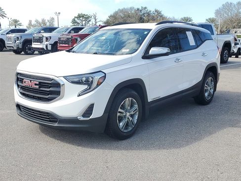 Used 2018 GMC Terrain SLE w/ Driver Convenience Package image 8