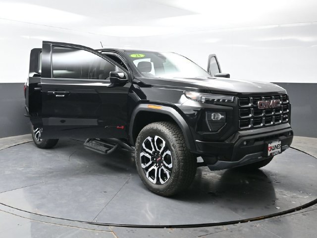 Used 2025 GMC Canyon AT4 w/ Nightfall Edition AWD/4WD image 55