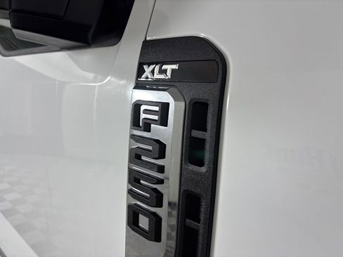 Used 2024 Ford F250 XLT w/ FX4 Off-Road Package image 33