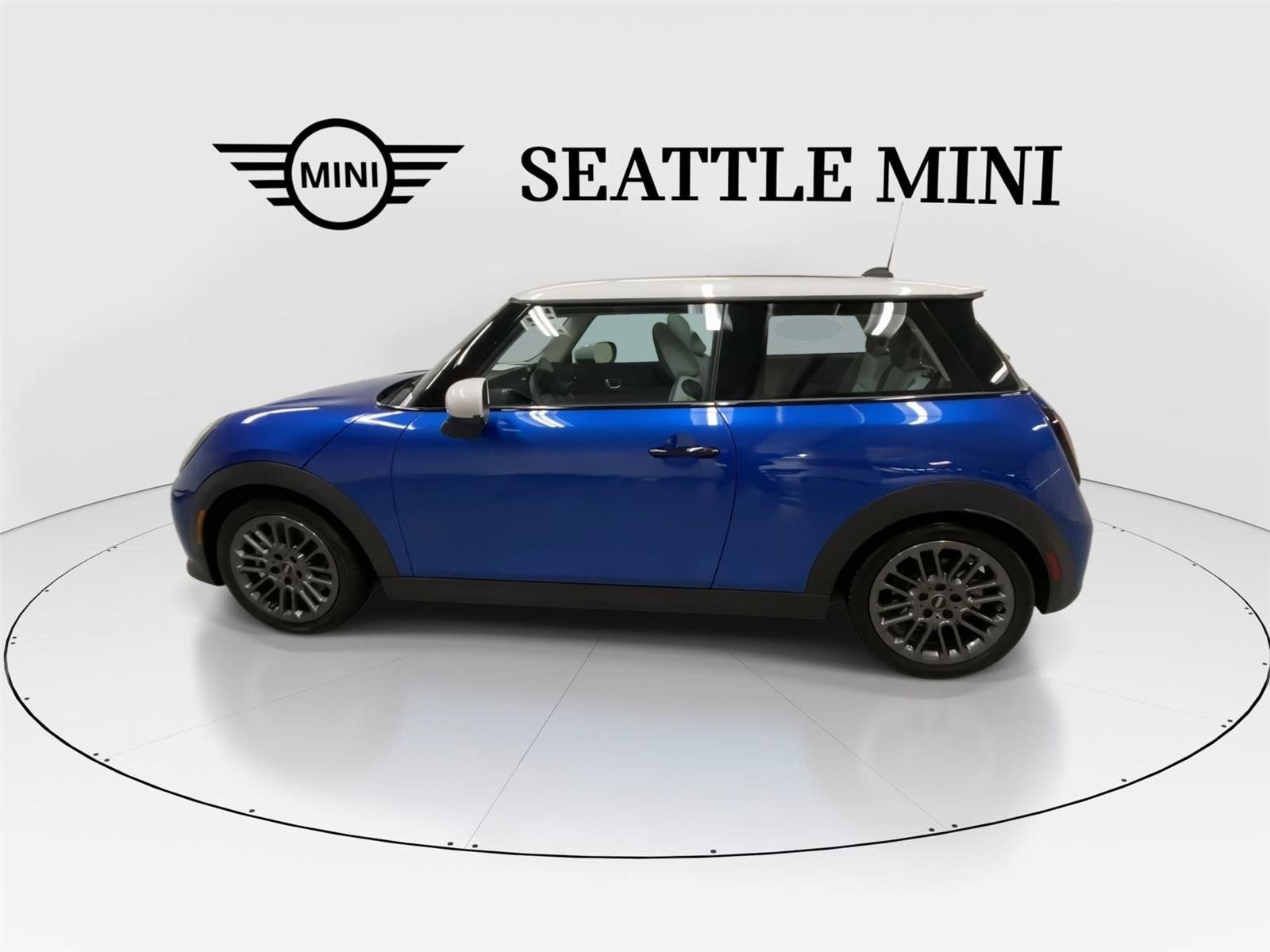 Used 2025 MINI Cooper S FWD image 7