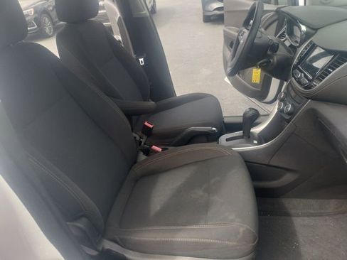 Used 2019 Chevrolet Trax LS w/ Tint and Cruise Package image 13