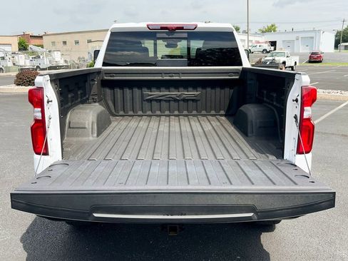 Used 2024 Chevrolet Silverado 1500 ZR2 w/ Technology Package image 13