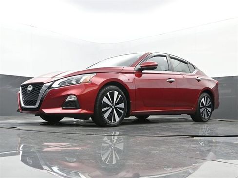 Used 2022 Nissan Altima 2.5 SV w/ SV Premium Package image 29