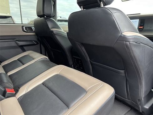 Used 2024 Ford Bronco Wildtrak image 17