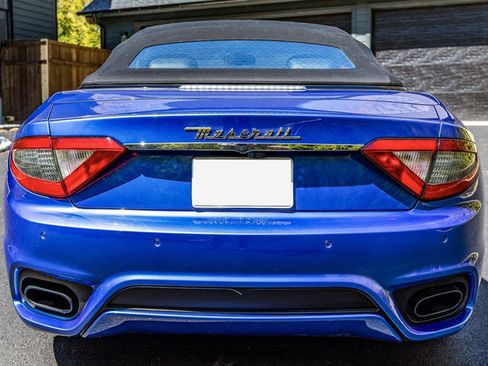Used 2018 Maserati GranTurismo Sport RWD image 17