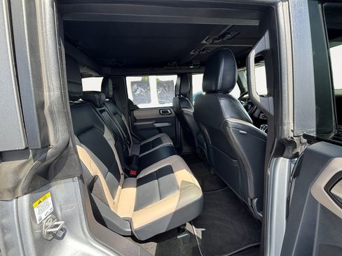 Used 2023 Ford Bronco Wildtrak AWD/4WD image 16