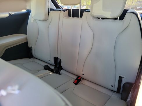 New 2026 Kia Carnival EX image 8