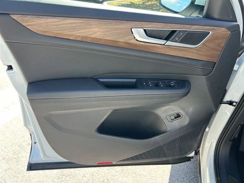 New 2026 Volkswagen Atlas SE image 17