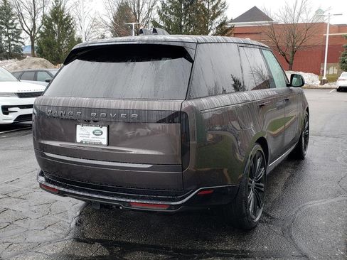 New 2025 Land Rover Range Rover SE image 5