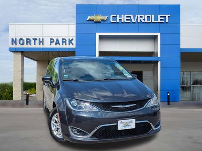 Used 2020 Chrysler Pacifica Touring