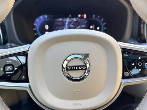 Certified 2025 Volvo XC60 B5 Core w/ Protection Package Premier image 26