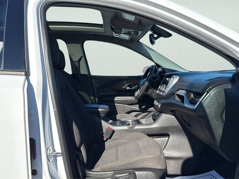 Used 2018 GMC Terrain SLE w/ Driver Convenience Package image 11