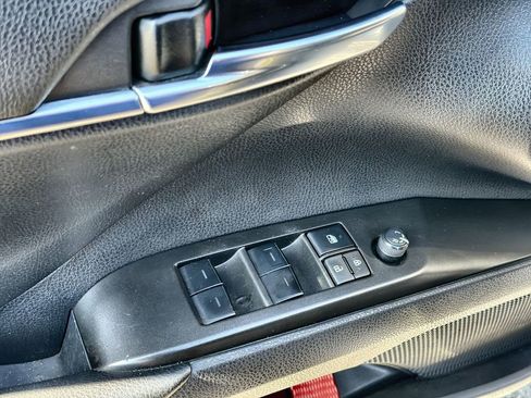 Used 2024 Toyota Camry SE w/ Convenience Package FWD image 19