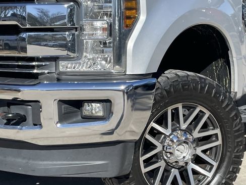 Used 2019 Ford F250 Lariat w/ Lariat Value Package image 8