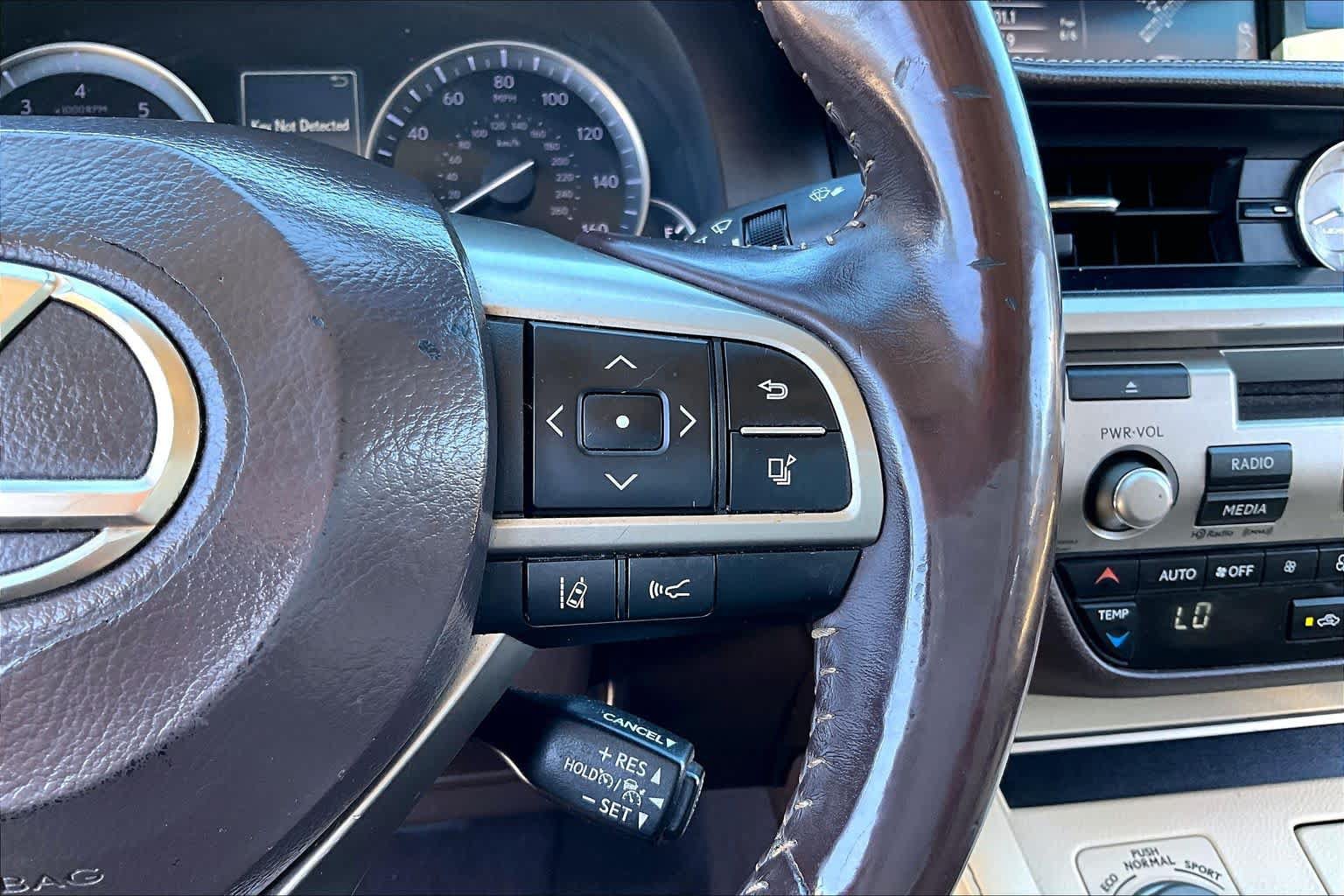 Used 2018 Lexus ES 350 F Sport w/ Accessory Package 2 FWD image 22