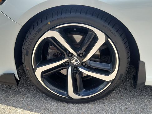 Used 2022 Honda Accord Sport image 8