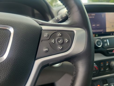 Used 2019 GMC Terrain SLT w/ Preferred Package FWD image 35