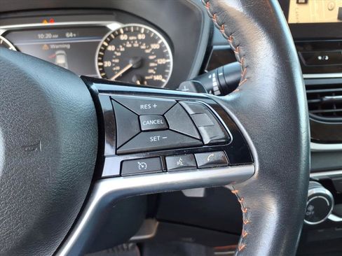 Used 2023 Nissan Altima 2.5 SR w/ SR Premium Package image 16