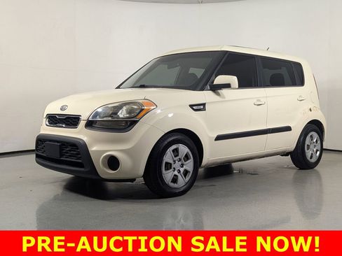 Used 2012 Kia Soul FWD image 3