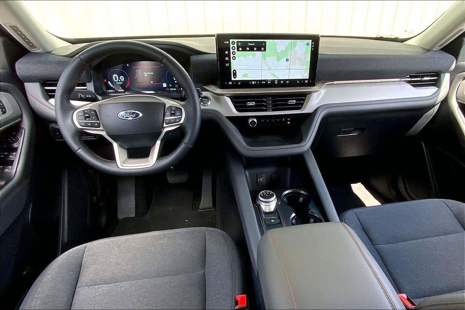 Used 2026 Ford Explorer Active AWD/4WD image 14
