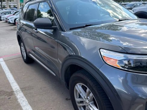 Used 2020 Ford Explorer XLT w/ Class III Trailer Tow Package AWD/4WD image 3
