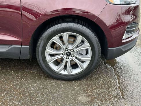 Used 2024 Ford Edge Titanium image 6
