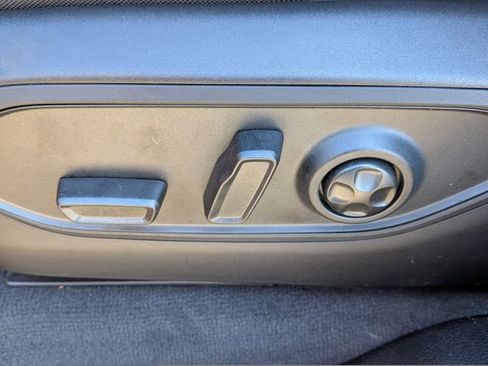 New 2026 Jeep Grand Cherokee Altitude AWD/4WD image 17