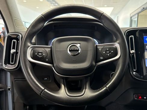 Used 2020 Volvo XC40 T5 Momentum AWD/4WD image 18