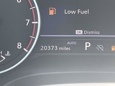 Used 2025 Nissan Rogue S AWD/4WD image 19
