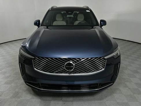 New 2026 Volvo XC90 B6 Plus w/ Protection Package Premier AWD/4WD image 35