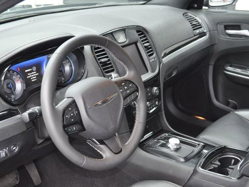 Used 2023 Chrysler 300 S w/ Comfort Group image 8