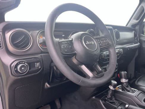 Used 2023 Jeep Wrangler Sport S image 15