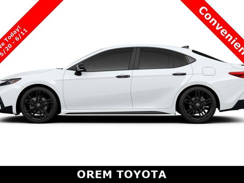 New 2026 Toyota Camry Hybrid image 4